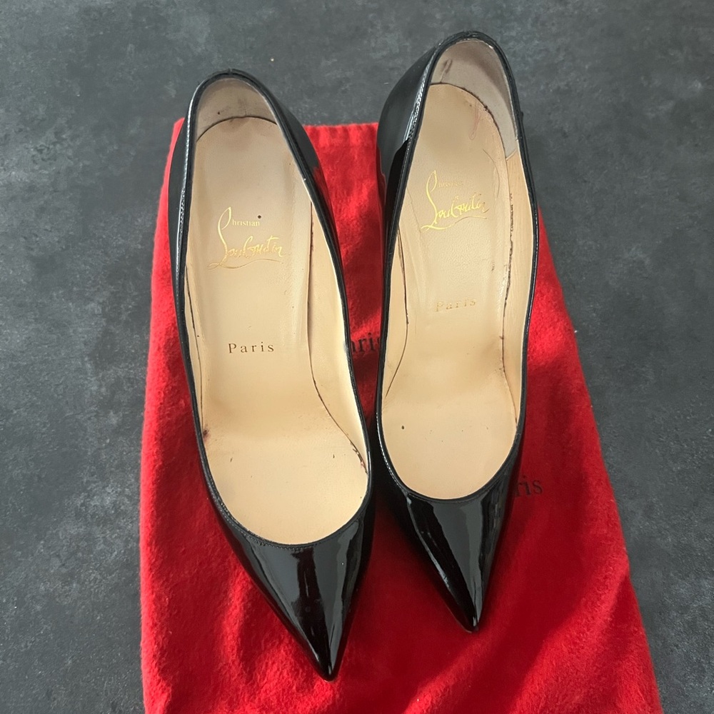 Black Patent Christian Louboutin Piagelle size 37